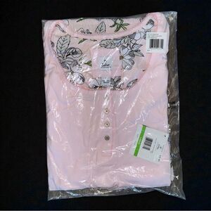 New With Tags ECHO Sleepwear 2 PC Shorts and Tank Top White Floral Size Large